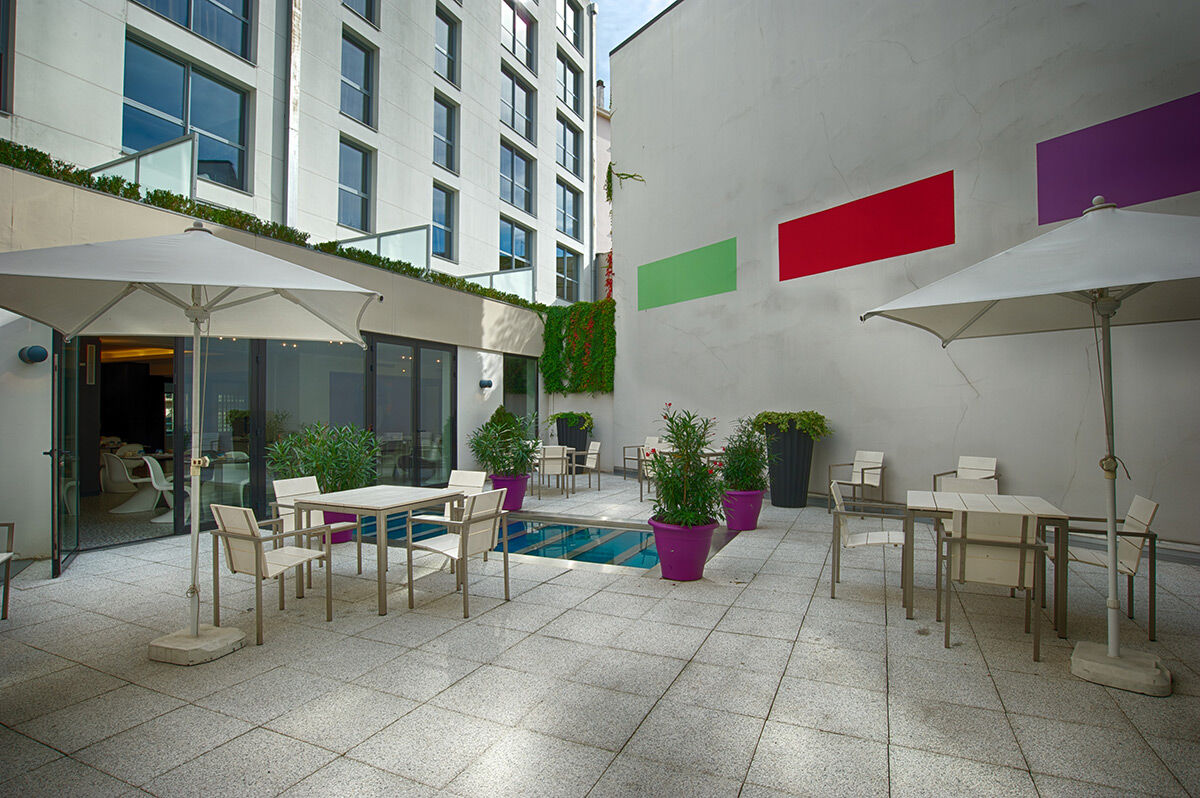 Le Rex Hotel Tarbes Exterior photo